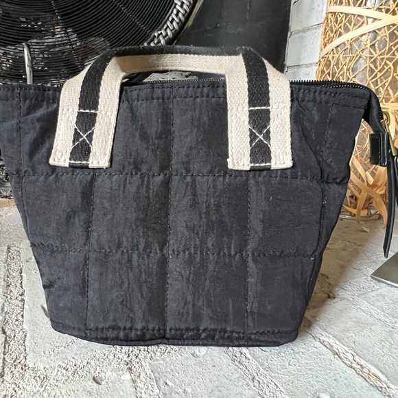 Universal Thread Black Puffer Mini Crossbody Bag 🌼 - Picture 2 of 10